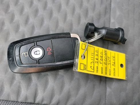 Used 2020 Ford Escape SE image 49