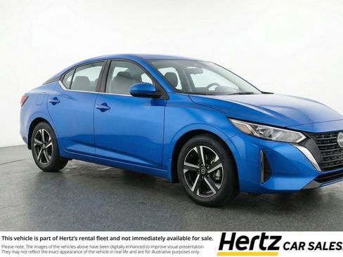 Used 2025 Nissan Sentra SV image 1