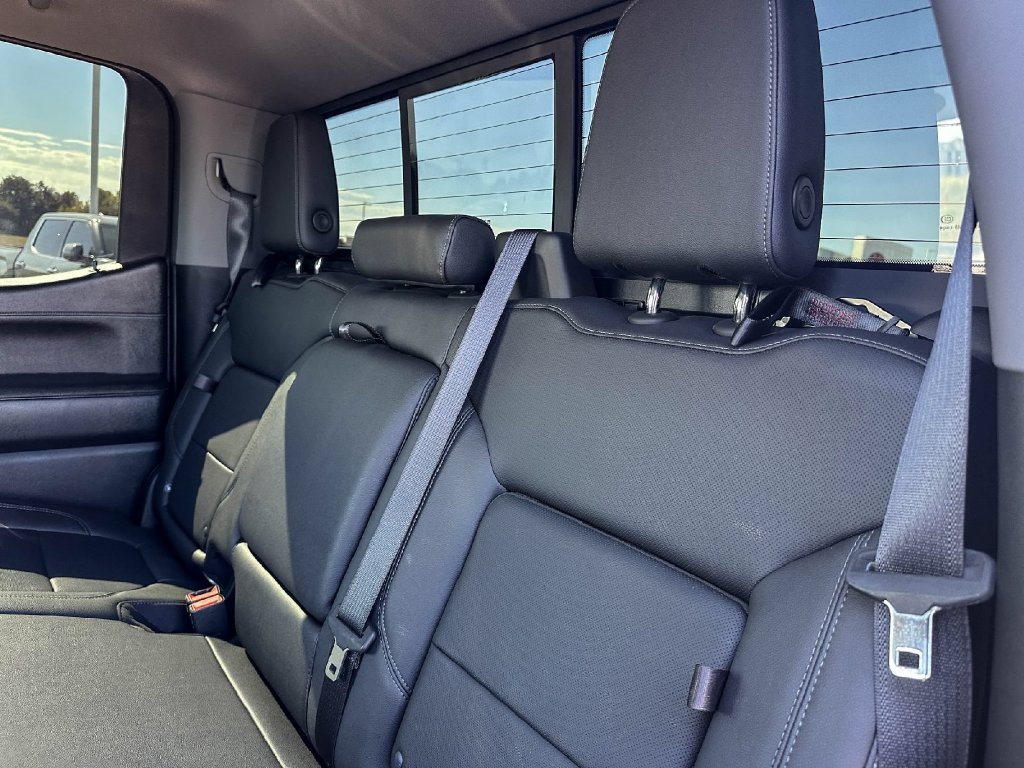 Used 2021 GMC Sierra 1500 SLT AWD/4WD image 19