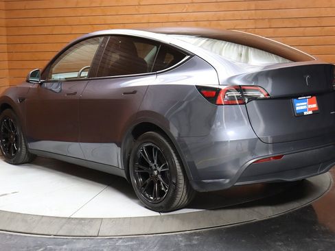 Used 2023 Tesla Model Y Long Range image 57
