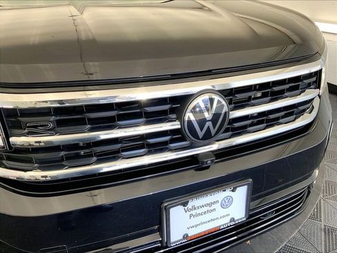 Used 2023 Volkswagen Atlas Cross Sport SEL Premium R-Line image 30