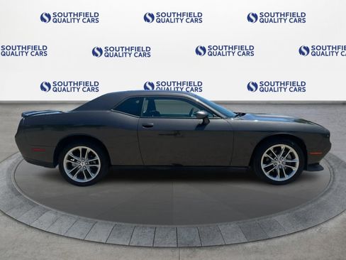 Used 2022 Dodge Challenger GT AWD/4WD image 8