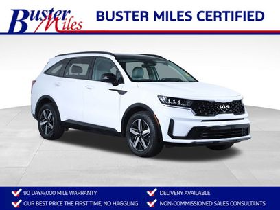 Used 2023 Kia Sorento S w/ Panoramic Sunroof Package