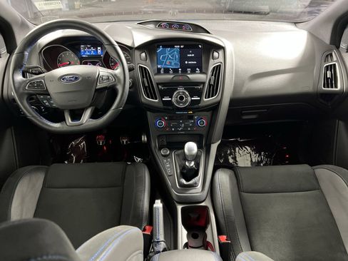 Used 2017 Ford Focus RS image 23