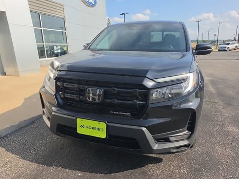 Used 2025 Honda Ridgeline Black Edition image 2