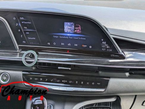 Used 2021 Cadillac Escalade Sport w/ Driver Assist Tech Package AWD/4WD image 24
