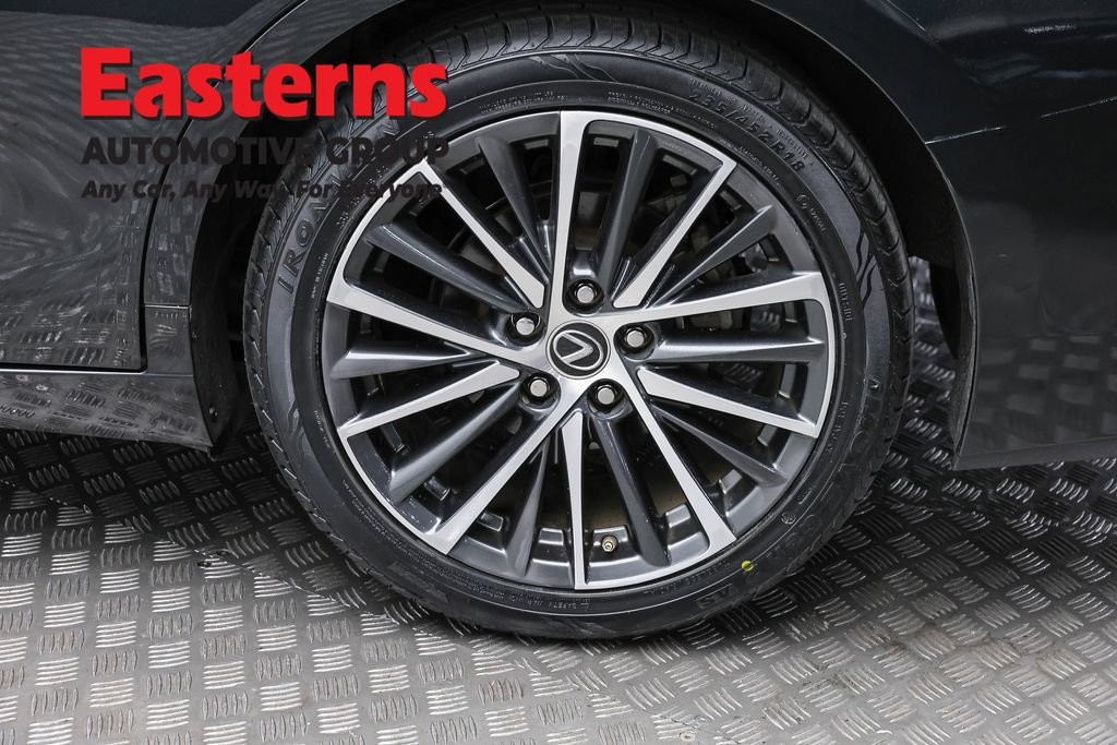 Used 2023 Lexus ES 350 w/ Premium Package FWD image 10