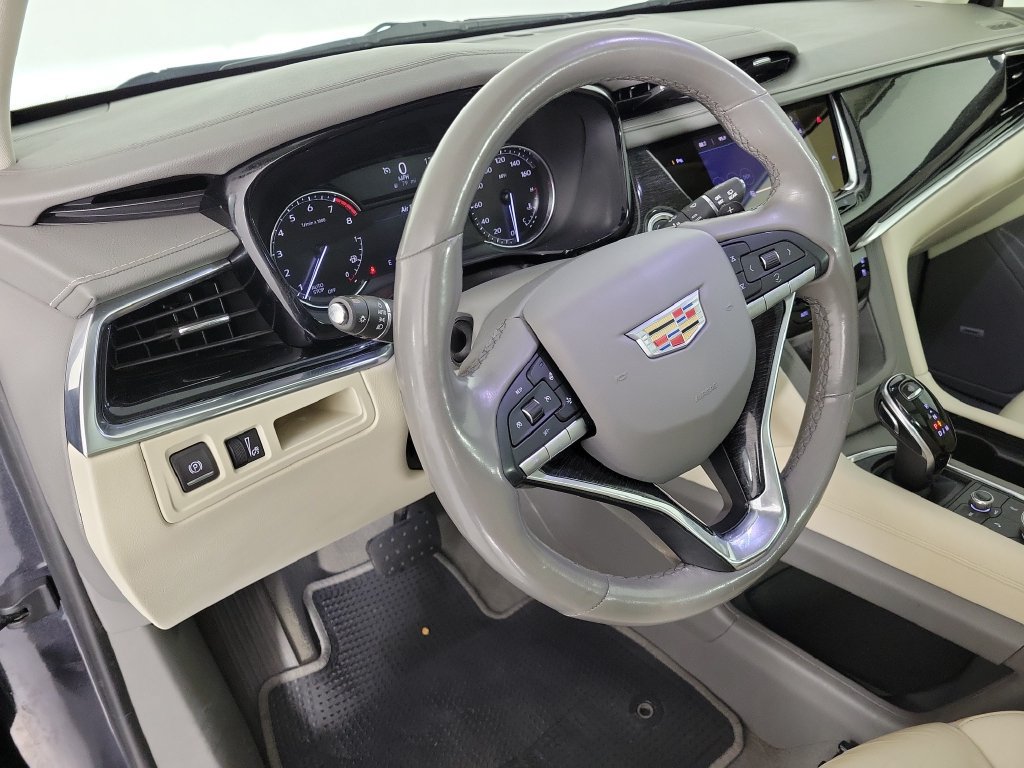 Used 2021 Cadillac XT6 Premium Luxury FWD image 21