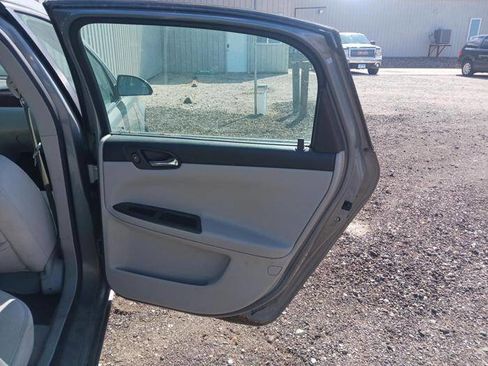 Used 2008 Chevrolet Impala LT FWD image 28
