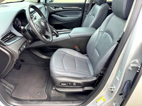 Used 2018 Buick Enclave Premium FWD image 12