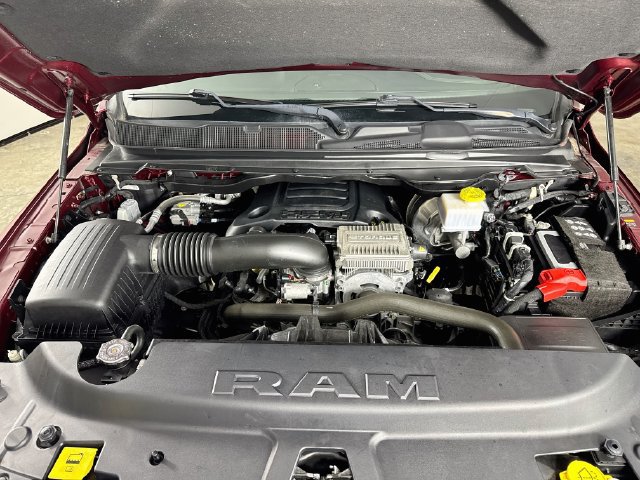 Used 2023 RAM 1500 Laramie AWD/4WD image 36
