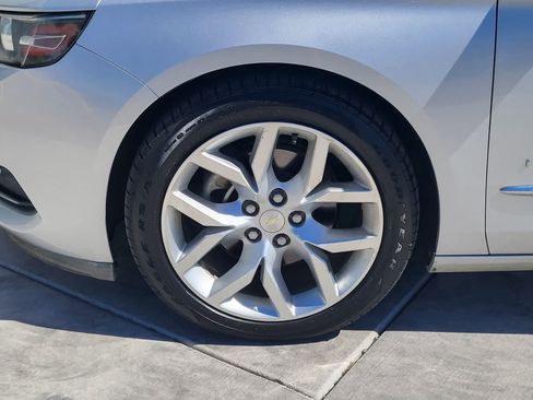 Used 2015 Chevrolet Impala LTZ FWD image 8