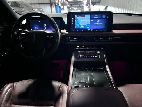 Used 2025 Lincoln Aviator Reserve w/ Illumination Package RWD image 36