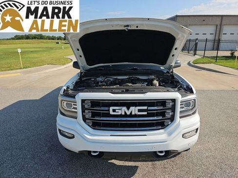 Used 2018 GMC Sierra 1500 SLT AWD/4WD image 30
