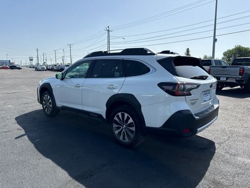 Used 2024 Subaru Outback Touring XT AWD/4WD image 3