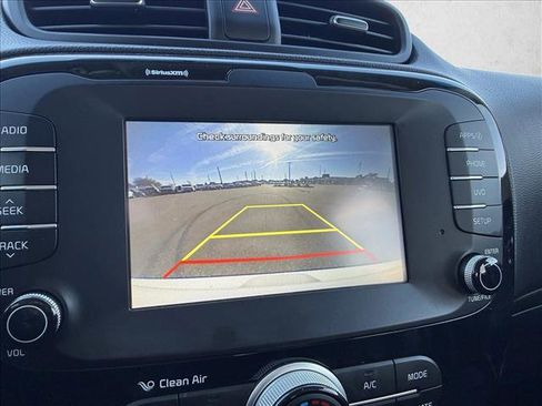 Used 2018 Kia Soul ! image 18