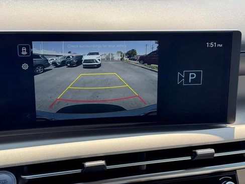 Used 2025 Hyundai Tucson SEL FWD image 18