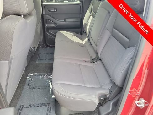 Used 2023 Nissan Frontier SV w/ SV Convenience Package RWD image 23