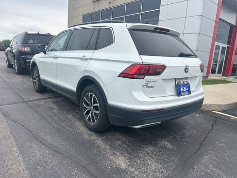 Used 2020 Volkswagen Tiguan SE AWD/4WD image 5