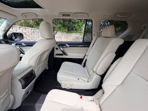 Certified 2023 Lexus GX 460 Premium AWD/4WD image 36
