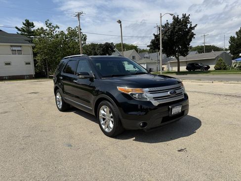 Used 2014 Ford Explorer XLT w/ Equipment Group 202A AWD/4WD image 1