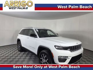 Certified 2025 Jeep Grand Cherokee Limited w/ Luxury Tech Group II video 1