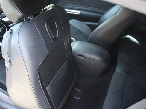 Used 2019 Ford Mustang GT Premium w/ Equipment Group 401A RWD image 38