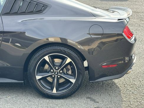 Used 2022 Ford Mustang Coupe w/ Equipment Group 101A image 31