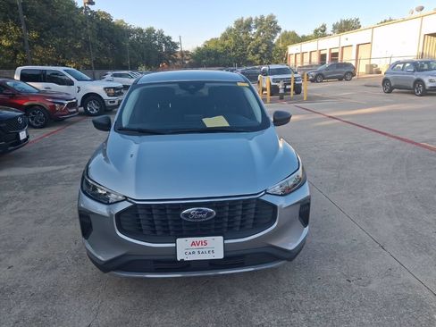 Used 2024 Ford Escape Active w/ Cold Weather Package FWD image 5