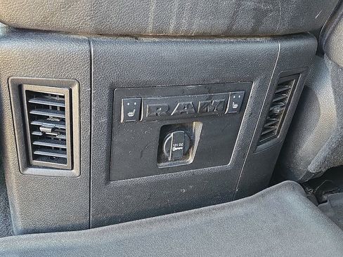 Used 2015 RAM 2500 Laramie AWD/4WD image 15