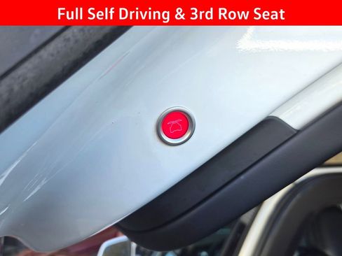 Used 2021 Tesla Model X Long Range image 17