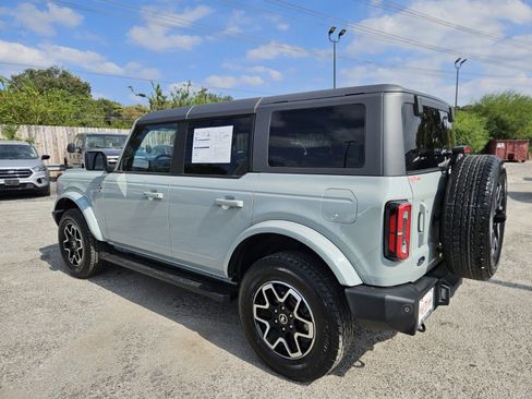 Certified 2024 Ford Bronco Outer Banks image 6