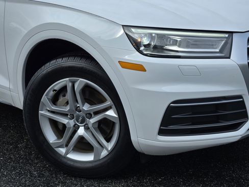 Used 2018 Audi Q5 2.0T Premium w/ Convenience Package image 9