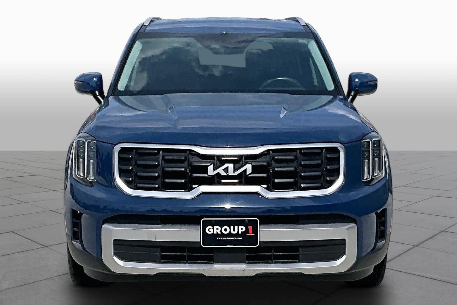 Used 2023 Kia Telluride S AWD/4WD image 4