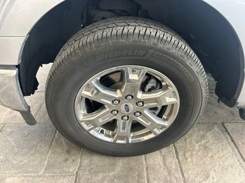 Used 2021 Ford F150 XLT w/ Equipment Group 301A Mid RWD image 12