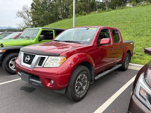 Used 2019 Nissan Frontier PRO-4X AWD/4WD image 3