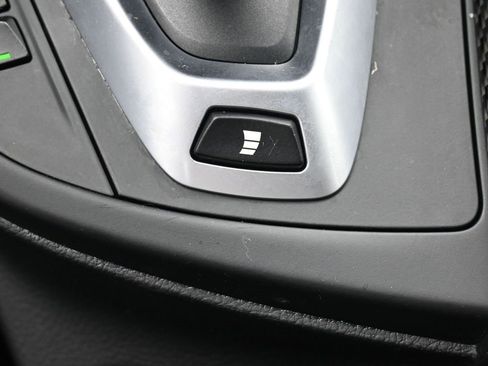 Used 2015 BMW M4 Convertible image 27