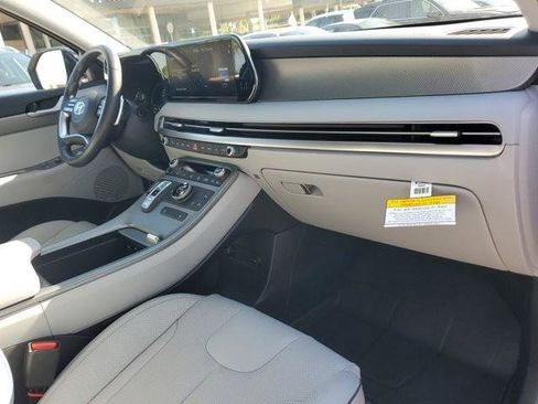 Used 2025 Hyundai Palisade SEL image 13