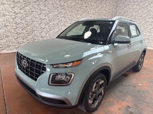 New 2026 Hyundai Venue SEL FWD image 3