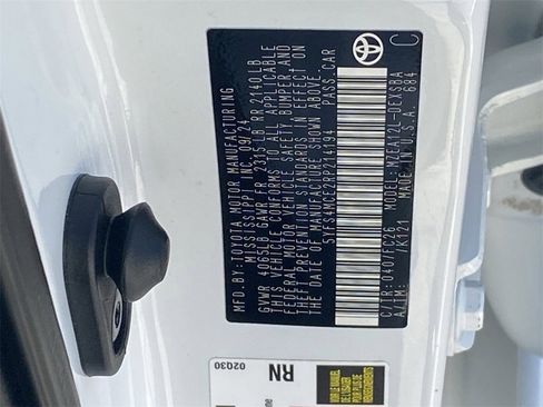 Certified 2024 Toyota Corolla SE image 35