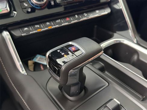 Used 2024 GMC Sierra 1500 Denali Ultimate AWD/4WD image 16