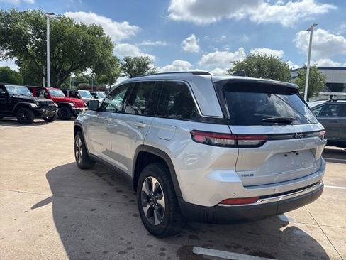 Used 2023 Jeep Grand Cherokee 4WD 4xe image 7