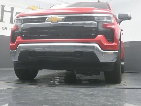 Used 2025 Chevrolet Silverado 1500 LT w/ Leather Package AWD/4WD image 55