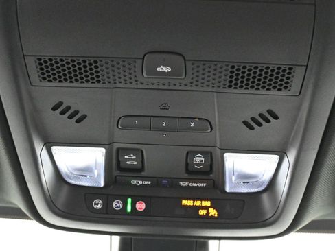 Certified 2025 Cadillac XT5 Premium Luxury image 30