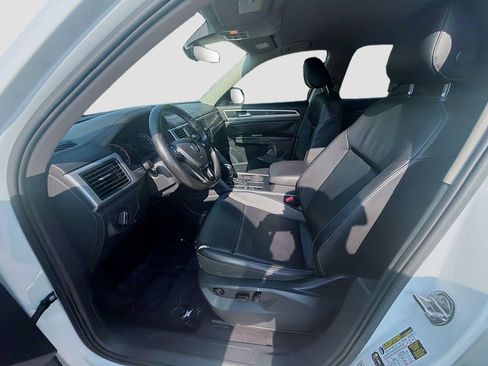 Used 2019 Volkswagen Atlas SE FWD image 18
