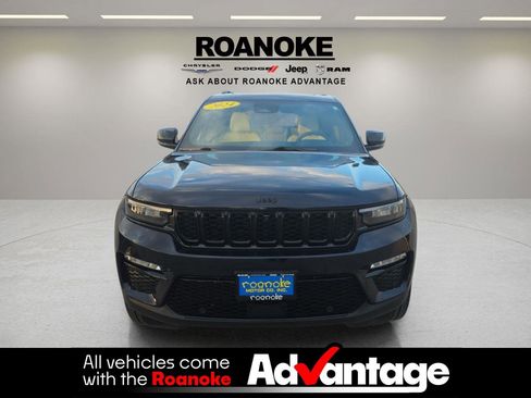Used 2024 Jeep Grand Cherokee Limited w/ Luxury Tech Group II image 9