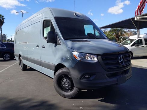 New 2025 Mercedes-Benz Sprinter 2500 image 15