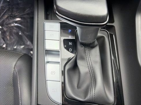 Used 2023 Hyundai Elantra Limited FWD image 14