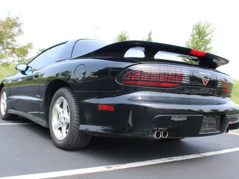 Used 1995 Pontiac Firebird Coupe RWD image 29