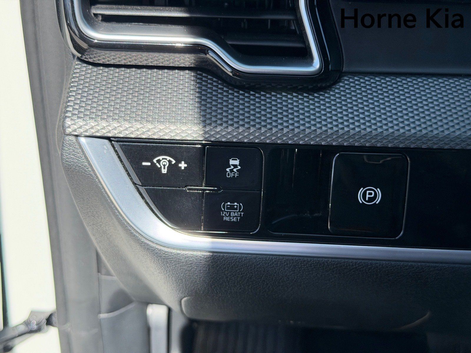 Used 2023 Kia Sportage LX FWD image 18